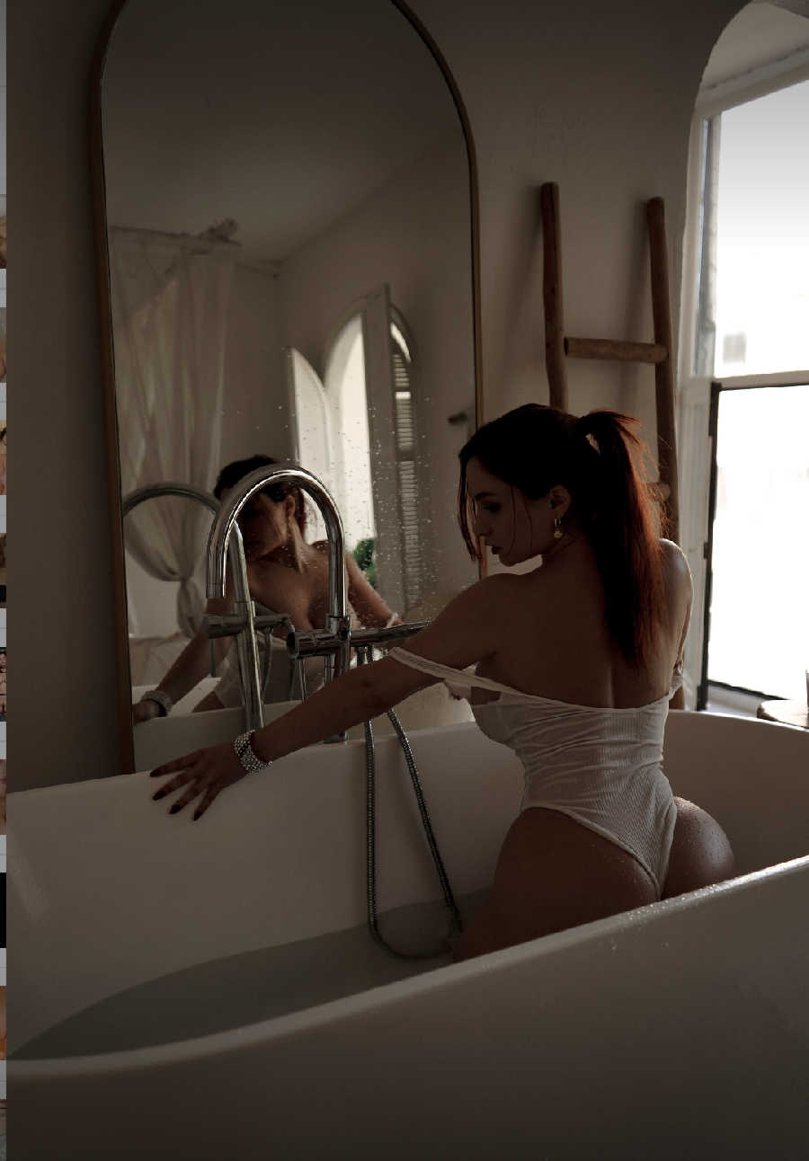 A playful frame from Miranda Faith nude — online in Zhaotong