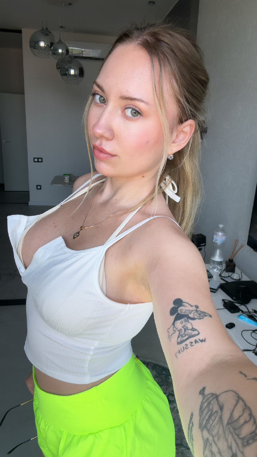 KateV in her underwear in Zhaotong