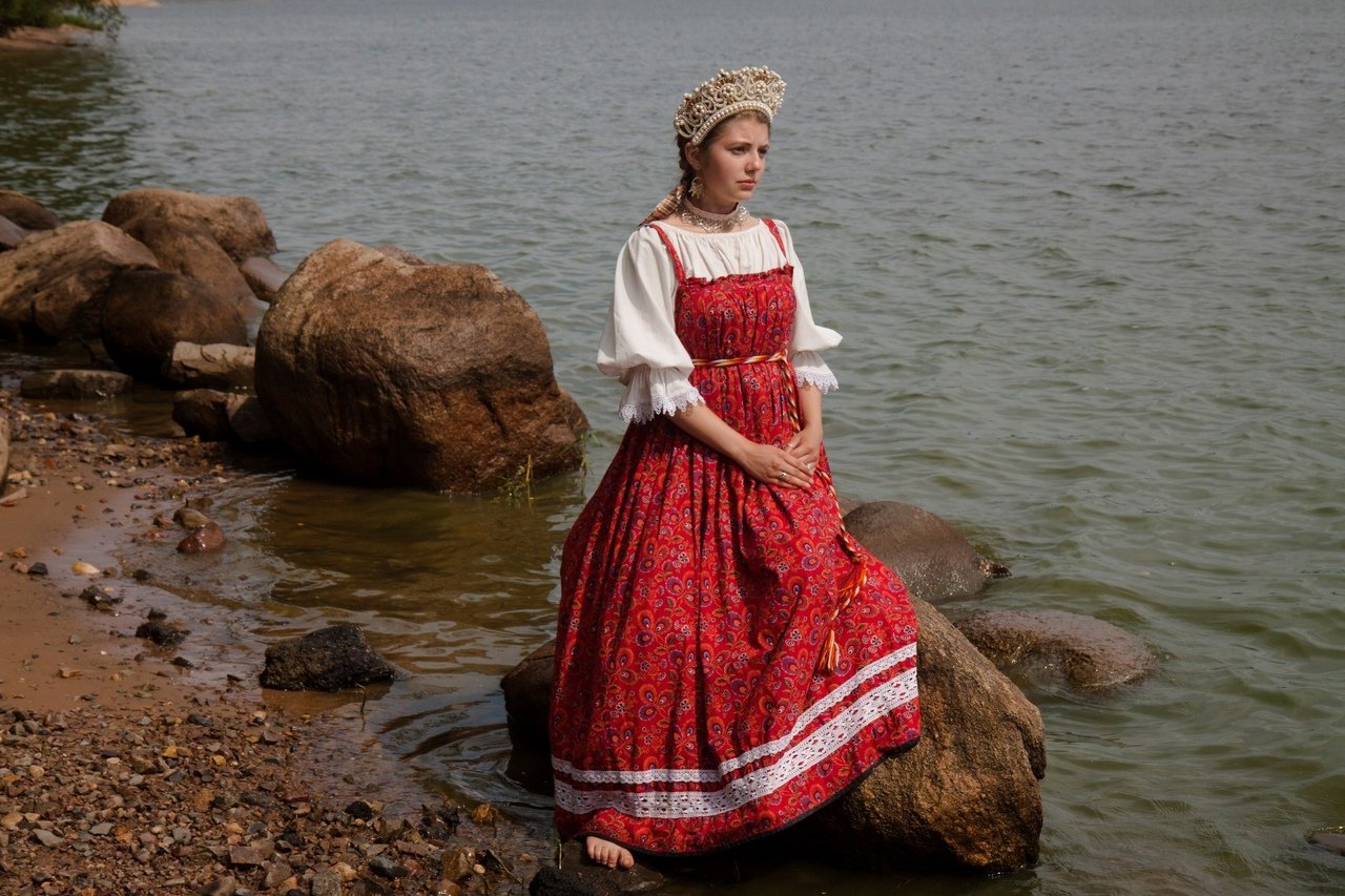 Women in Slavic costumes in Zhaotong