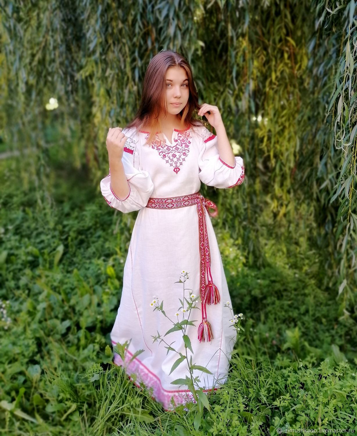 Girl Girls in Slavic costumes in Zhaotong
