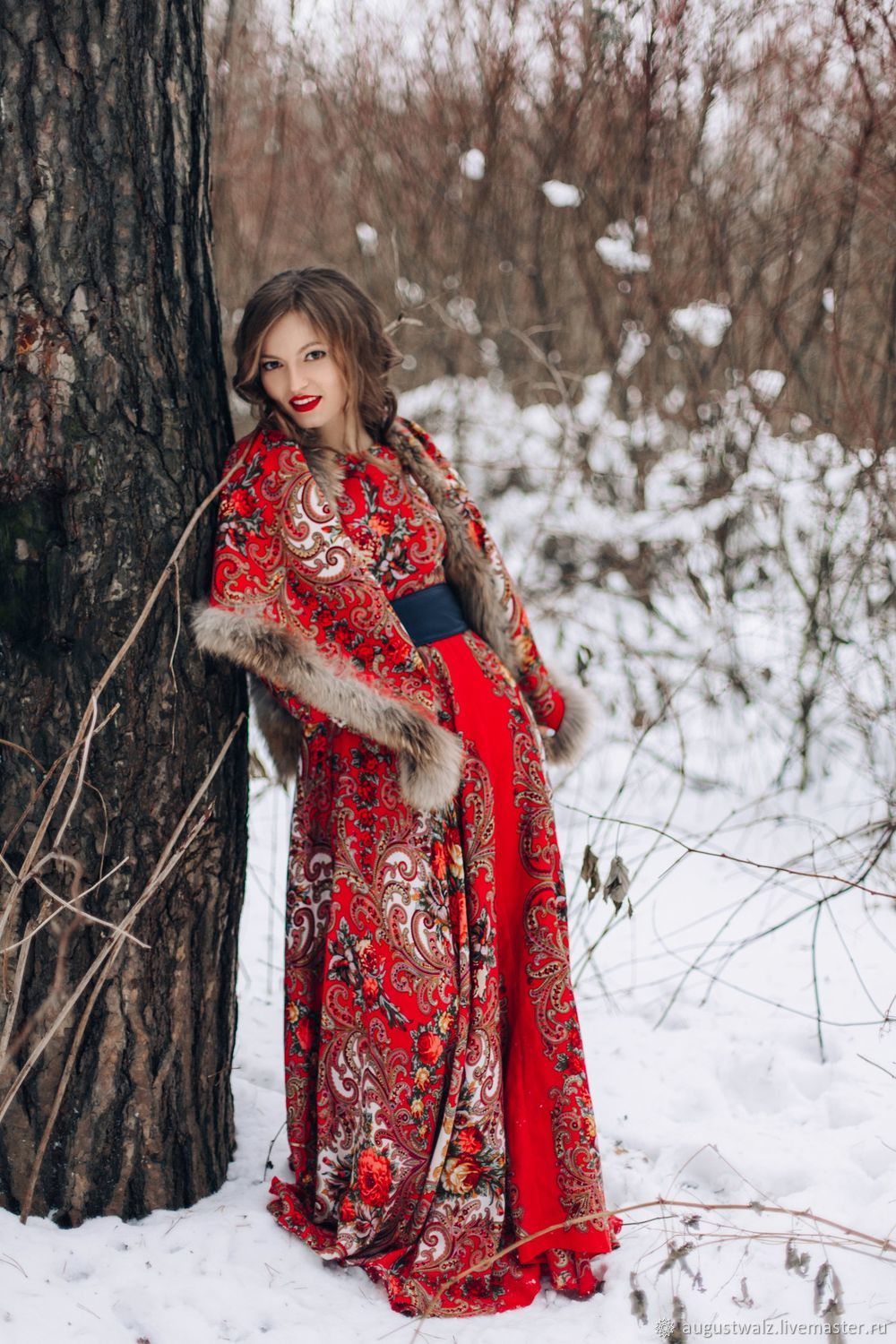 Photo Girls in Slavic costumes in Zhaotong